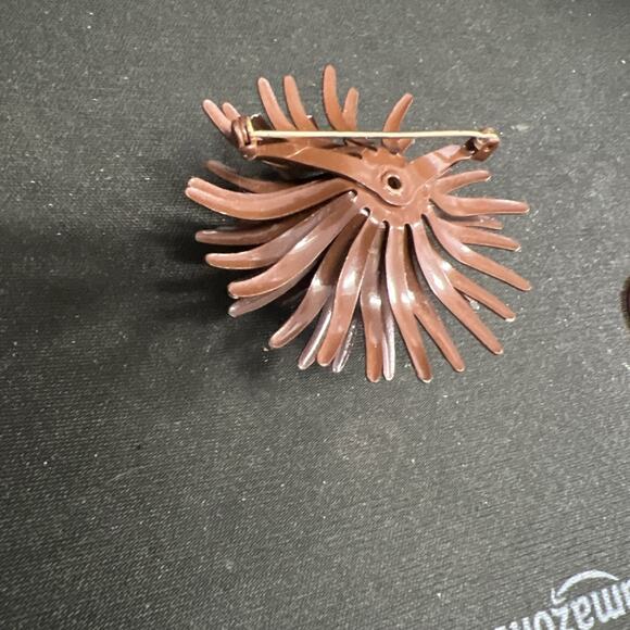 Vintage Brown Enamel Metal 3D 2" Sea Urchin Flower or Firework Brooch Pin - Picture 4 of 6